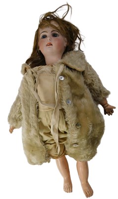 Lot 485 - A French bisque headed doll, stamped Tete...