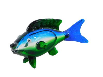Lot 495 - A Murano style glass fish, 29cm wide.