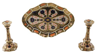 Lot 674 - Three items of Royal Crown Derby Imari pattern...