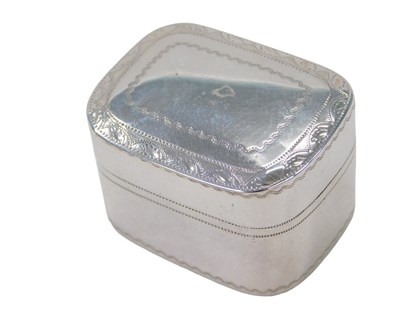 Lot 40 - A George II silver nutmeg grater, of...