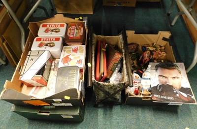 Lot 2090 - A quantity of tins, mainly Ryvita, together...