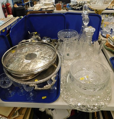 Lot 2092 - Glassware and metalware, to include a...