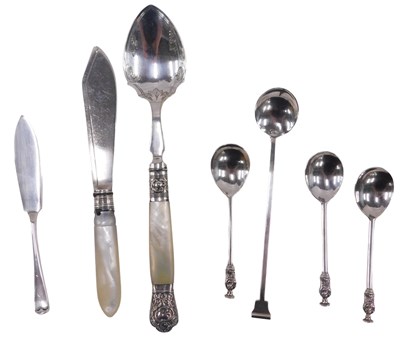 Lot 782 - A small group of silver, comprising mixed...