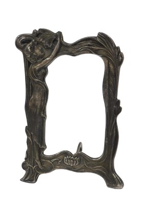 Lot 664 - A pewter Art Nouveau picture frame, depicting...