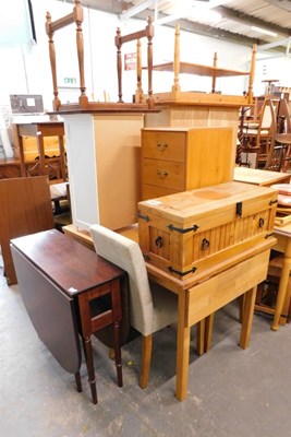 Lot 1547 - A group of furniture, to include drop leaf...