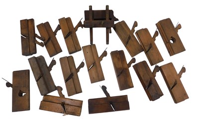 Lot 807 - A group of 20thC wood block planes.