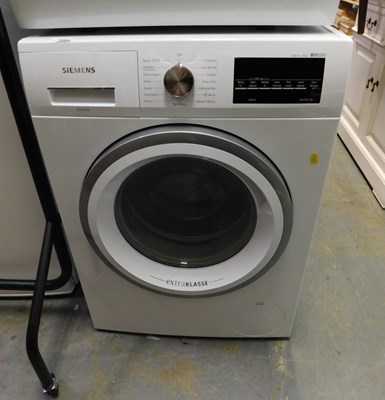 Lot 1642 - A Siemens 9kg washing machine, IQ500.