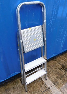 Lot 1686 - An A frame three step ladder.