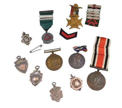 Lot 976 - Miscellaneous items, to include a Special...