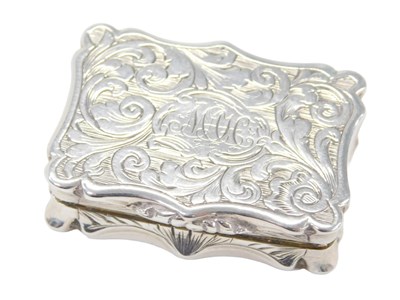 Lot 19 - A Victorian silver vinaigrette, of shaped...