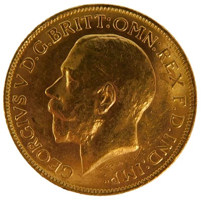 Lot 4 - A George V full gold sovereign, 1917, 8g.