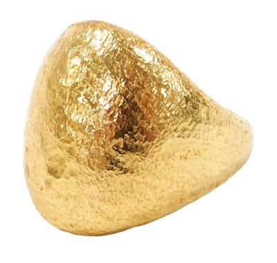 Lot 213 - A Milor textured dress ring, yellow metal,...