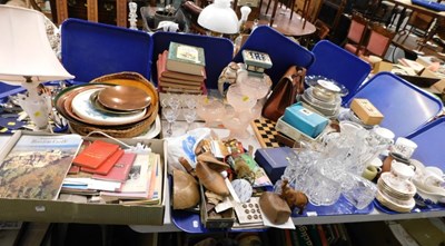 Lot 2246 - Houseware, glassware, ceramics, to include an...