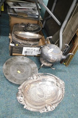 Lot 2256 - A quantity of plated ware, including trays,...
