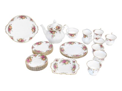 Lot 1104 - A Royal Albert Old Country Roses part tea...