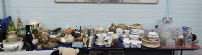 Lot 2282 - Housewares, collectables, glassware, ceramics,...