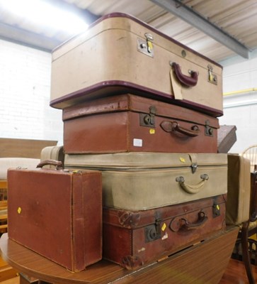 Lot 1545A - A collection of mid century leatherette and...