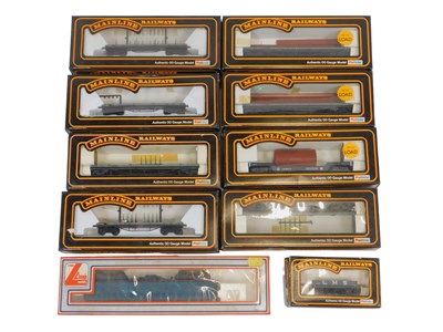 Lot 568 - Lima, Mainline and other OO gauge rolling...