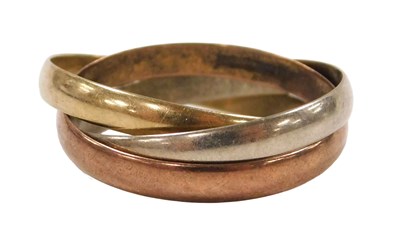 Lot 520 - A 9ct three colour gold wedding ring, size...