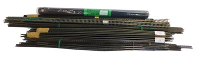 Lot 711 - Peco Streamline OO/HO gauge track, Peco...
