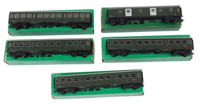 Lot 726 - Kleinbahn HO gauge rolling stock, coaches...