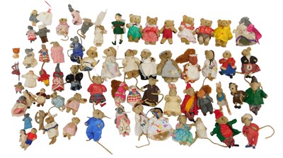 Lot 767 - Knitted and other animals, including plush...