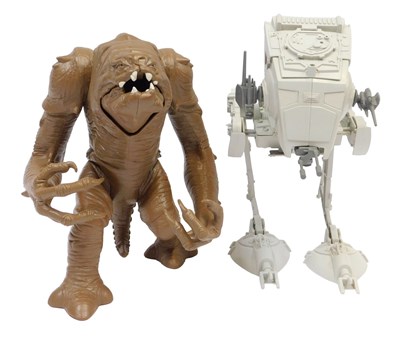 Lot 774 - Star Wars figures, comprising a Rancor and an...