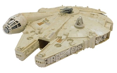 Lot 777 - A Kenner Star Wars Millennium Falcon.
