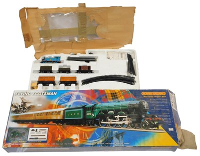 Lot 829 - A Hornby Railways OO gauge Thomas the Tank...