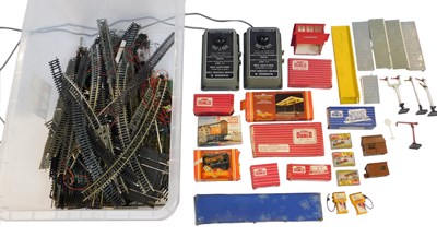 Lot 650 - Hornby and Hornby Dublo track and accessories,...
