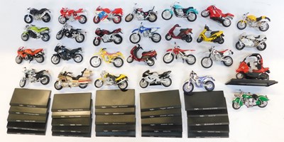 Lot 879 - Maisto and other unboxed motorcycles,...