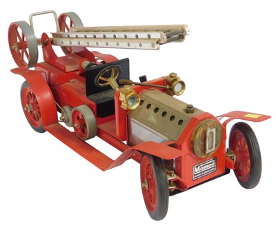 Lot 882 - A Mamod FE1 fire engine.