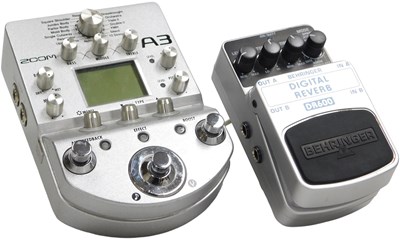 Lot 253 - A Zoom Corporation A3 acoustic pre amp guitar...