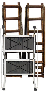 Lot 138 - A pair of metal car ramps and a set of white...