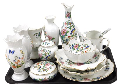 Lot 358 - A group of Aynsley Pembroke pattern porcelain...