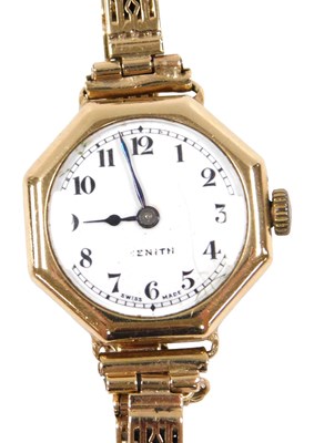 Lot 539 - A Zenith lady's 9ct gold cased wrist watch,...