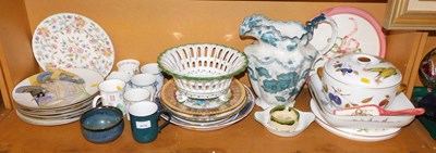 Lot 2010 - General household effects, to include a...