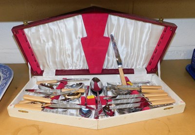 Lot 2091 - A mid century canteen of cutlery.