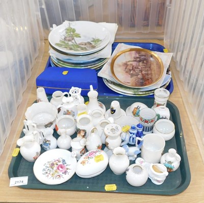 Lot 2174 - Crested wares, for Islington, Deal, Portsmouth,...