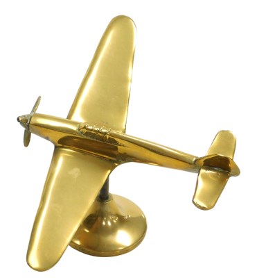 Lot 749 - A 20thC brass Spitfire model desk stand, on a...