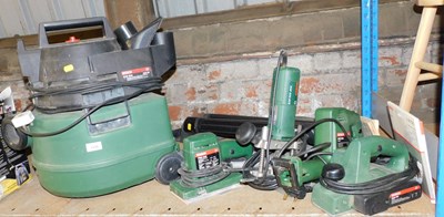 Lot 1122 - Bosch power tools, to include sanders,...