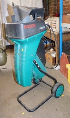 Lot 1137 - A Bosch electric garden shredder.