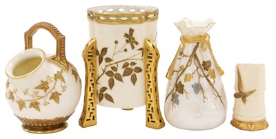 Lot 492 - A Royal Worcester porcelain vase, circa 1880,...