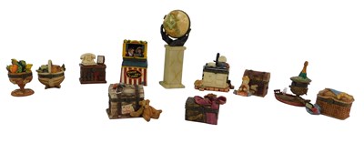 Lot 163 - Eleven Country Artists Memoirs figures, to...