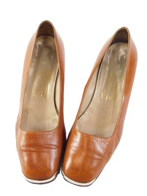 Lot 123 - A pair of Kurt Geiger brown leather heeled...