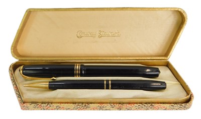 Lot 284 - A Conway Stewart pen set, comprising a No. 58...