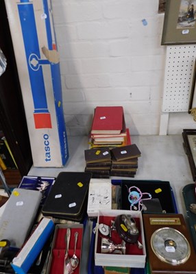 Lot 2014 - Miscellaneous items, including a Tasco...