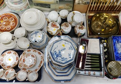Lot 2042 - Glassware, brassware and ceramics, including...