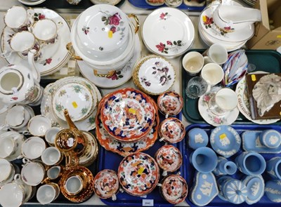 Lot 2043 - Ceramics, blue Jasperware, Royal memorabilia...