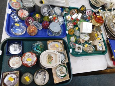 Lot 2101 - Glass paperweights, including Millifiori, some...